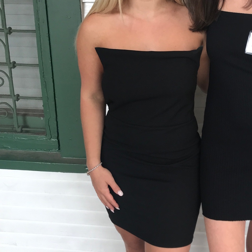 Strapless dress